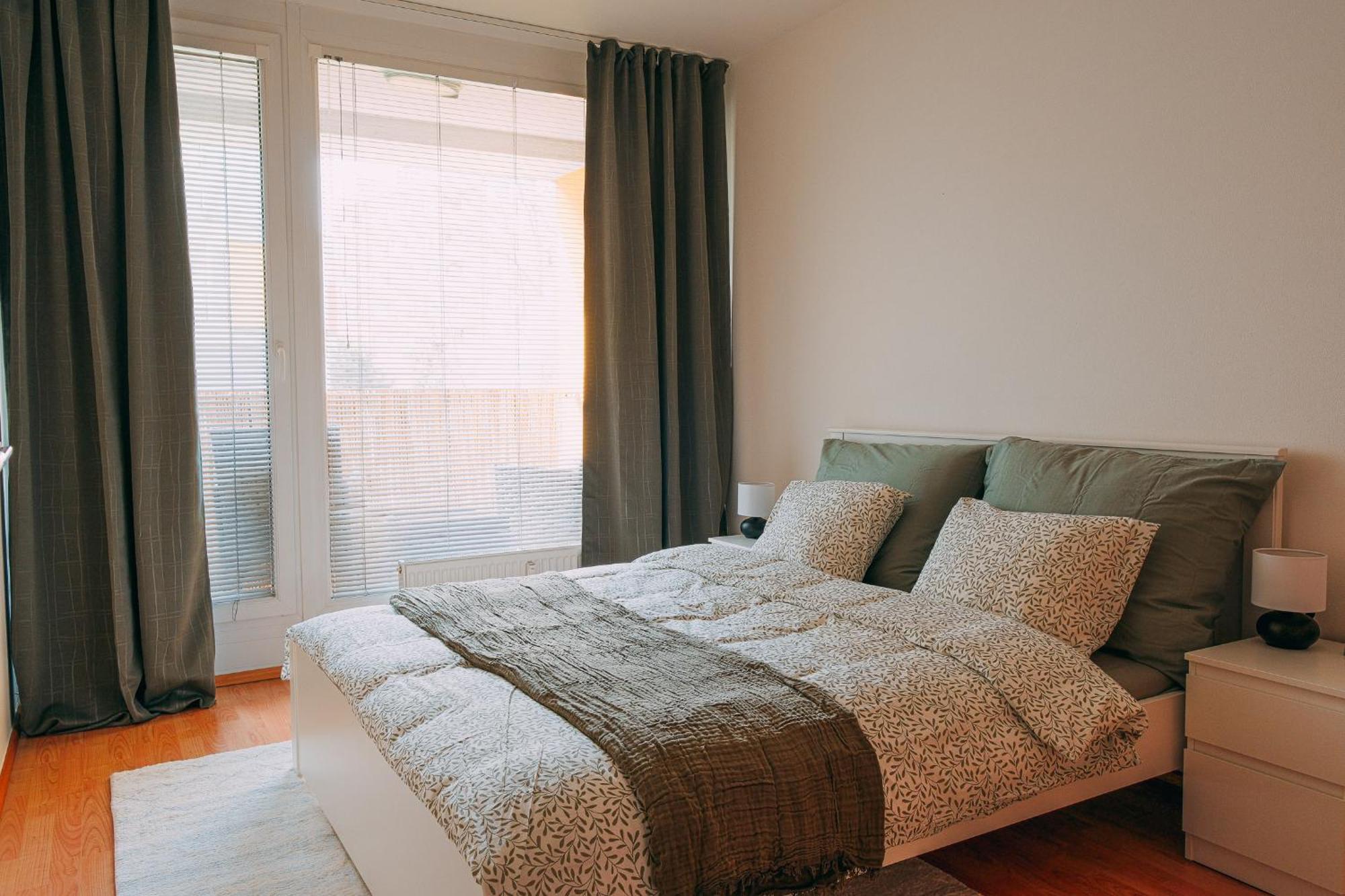 Apartman U Metra, 4 Hoste, Parking Free, Blizko O2 Arena Prague Ngoại thất bức ảnh